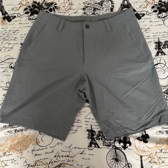 Under Armour Men's Slate Gray Flat Front Shorts - Picture 1 of 3